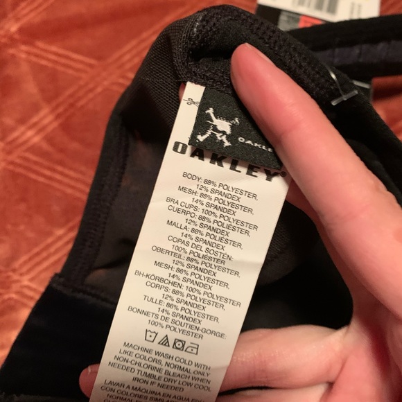Oakley No Bounce Bra - Picture 7 of 7